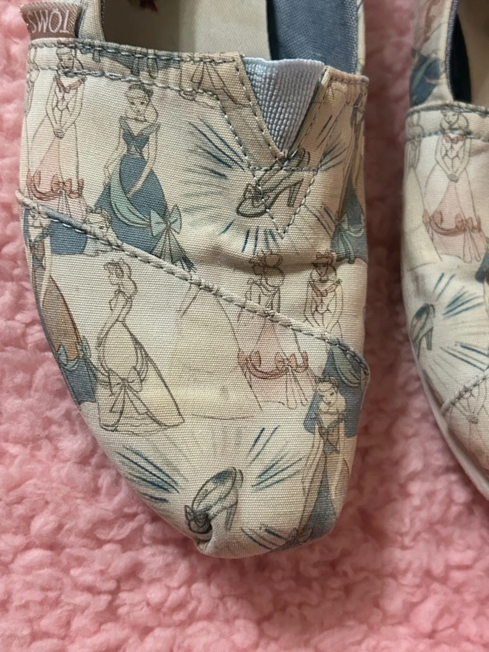 Toms Disney Princesses Canvas Slip-On Flats
